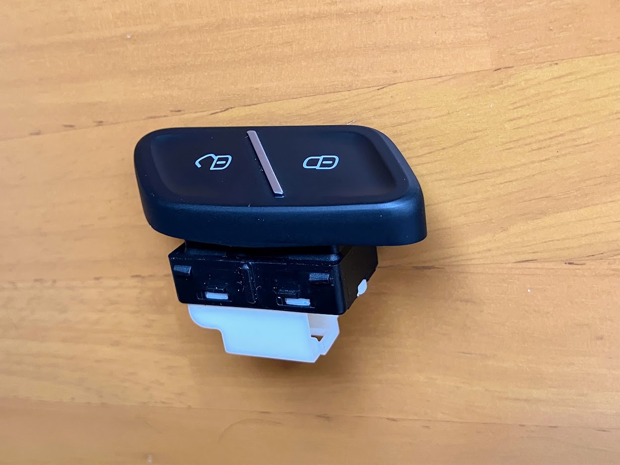 ポロ6RCドアロックスイッチ